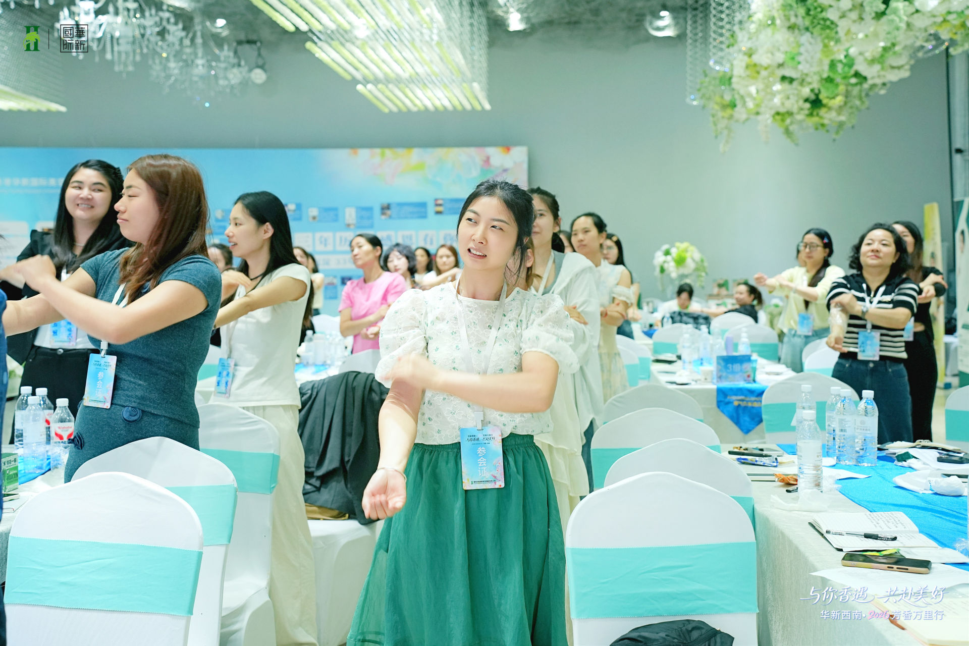 AIV205b74a4236272210.jpg